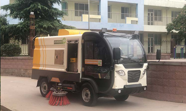 人行道輔道純電動洗掃車，環衛電動洗掃車介紹