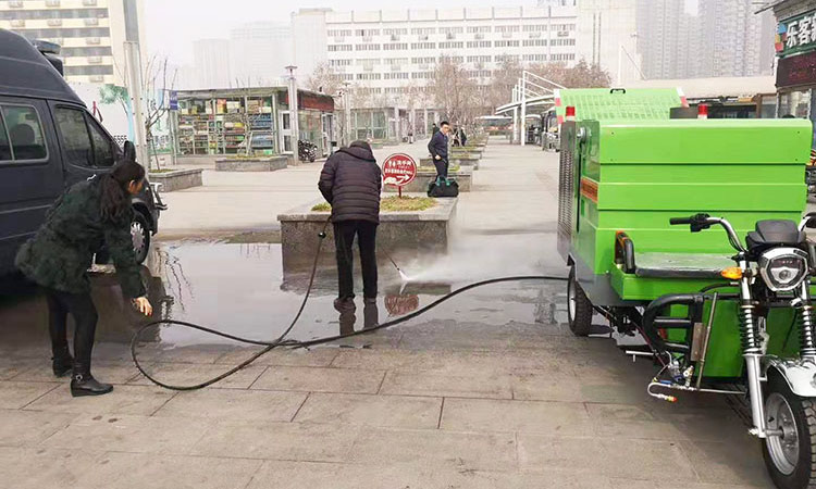 馬路商業街重油污快速清理三輪多功能高溫高壓清洗車