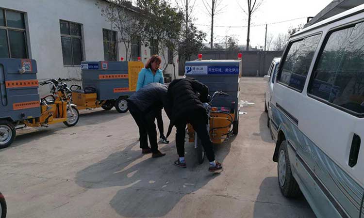 三輪高壓清洗車怎么使用現場指導河南省城鄉環衛
