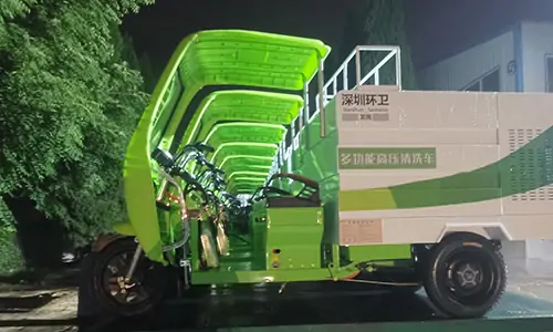 人行道高壓清洗車裝車中準備發往深圳某環衛公司