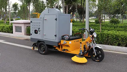 三輪樹(shù)葉收集車BY-T6創(chuàng)新設(shè)備