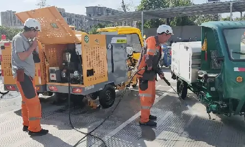 小型高溫高壓清洗車聯合行動治理城市清潔