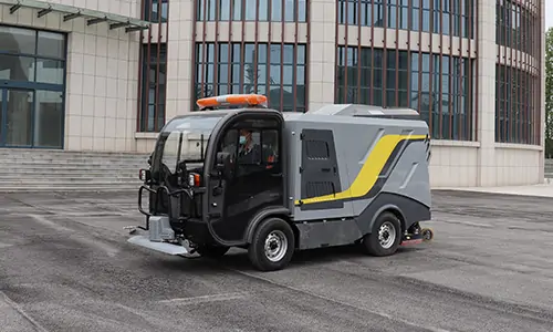 道路污染清除車，深度清潔城市三級道路【輔道、人行道】還原路面本色！