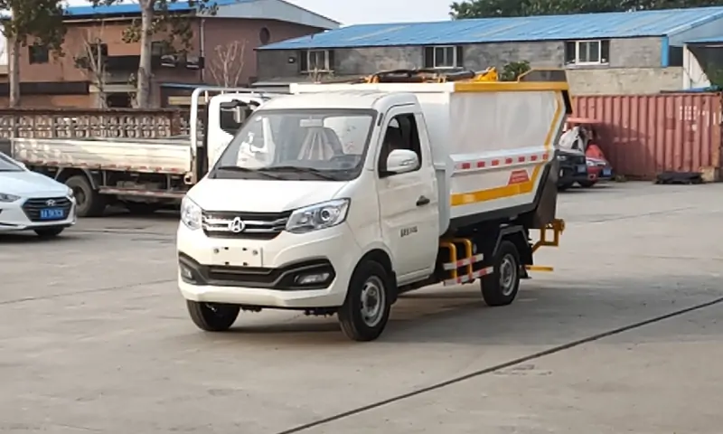 可上牌新能源后裝垃圾車，物業(yè)市政垃圾清運(yùn)，應(yīng)用范圍廣，操作難度系數(shù)低