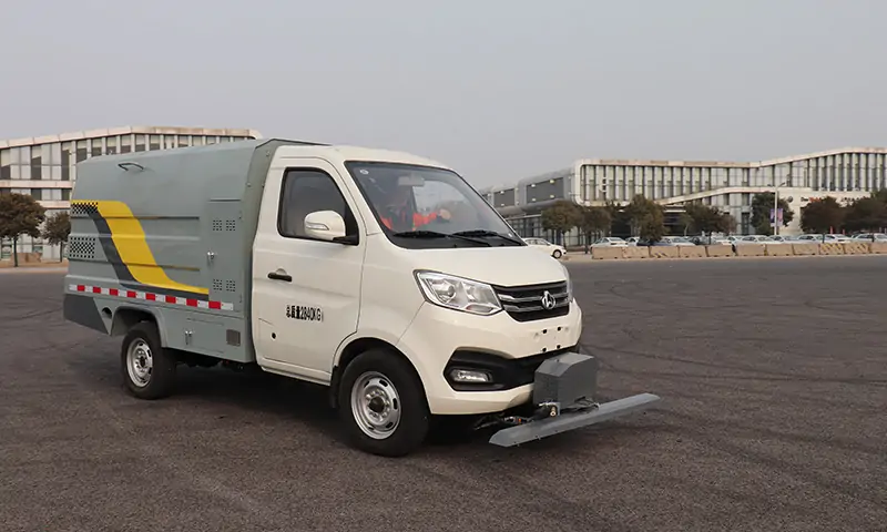 可上牌純電動(dòng)洗掃車！自動(dòng)檔位，動(dòng)力強(qiáng)勁，背街小巷路面衛(wèi)生的新利器