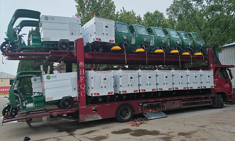 助力美好城市衛生建設！高壓沖洗車和樹葉收集車發貨案例！
