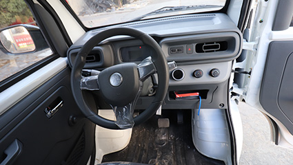 新能源洗掃車BY-S1000操作環境