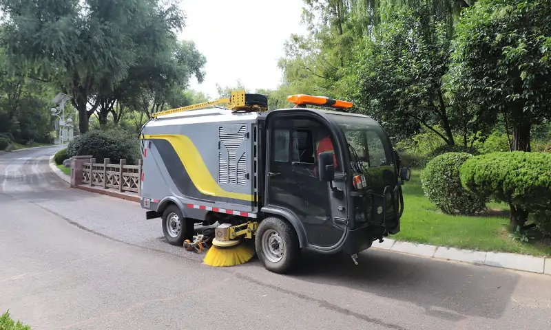 清潔新時代：純電動洗掃車助力景區公園道路清潔