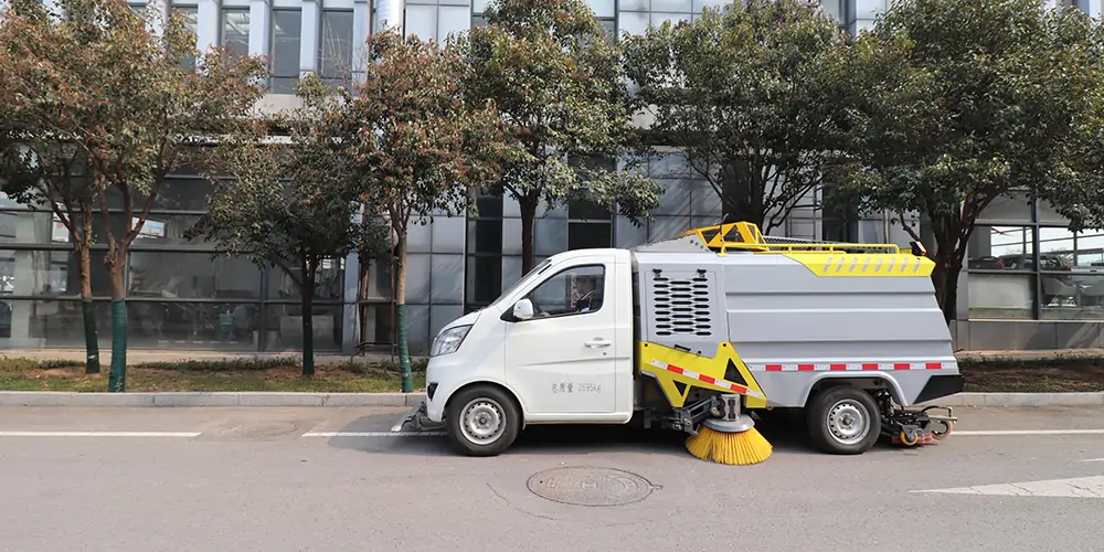 電動小型洗掃車 小型電動環衛洗掃車 小型電動洗掃一體車 新型純電動洗掃車 全封閉電動洗掃一體車
