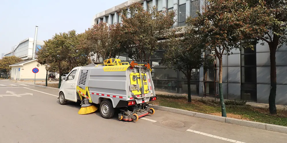 電動小型洗掃車 小型電動環衛洗掃車 小型電動洗掃一體車 新型純電動洗掃車 全封閉電動洗掃一體車
