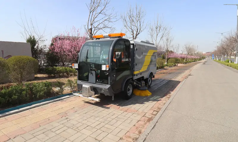純電動洗掃車：道路清潔的環保利器