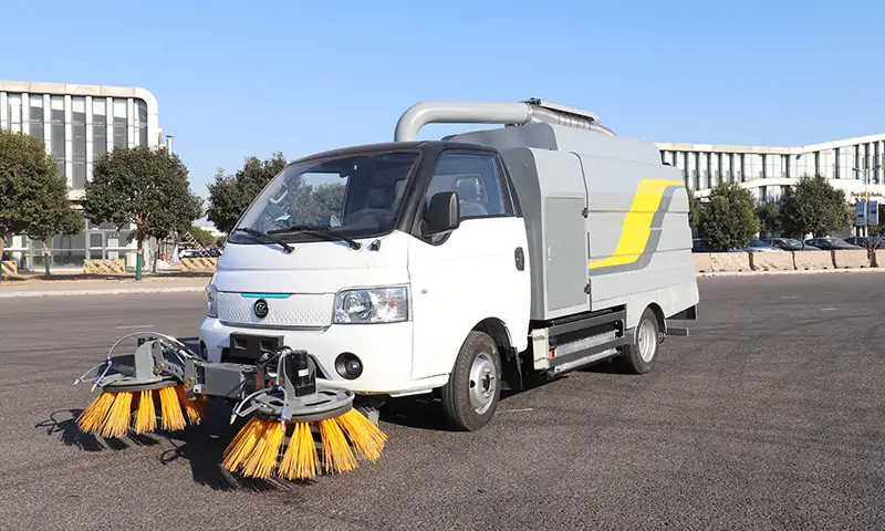 四輪樹葉收集車：解決落葉難題，引領環(huán)保革命
