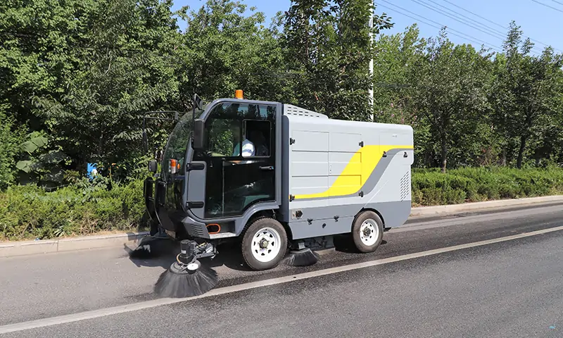 純電動清掃車發貨：為城市環境衛生建設提供綠色動力
