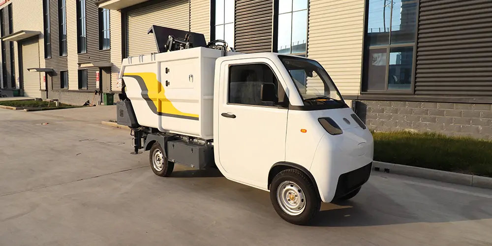 純電動后裝式垃圾車，后裝式垃圾車，垃圾車，電動垃圾車